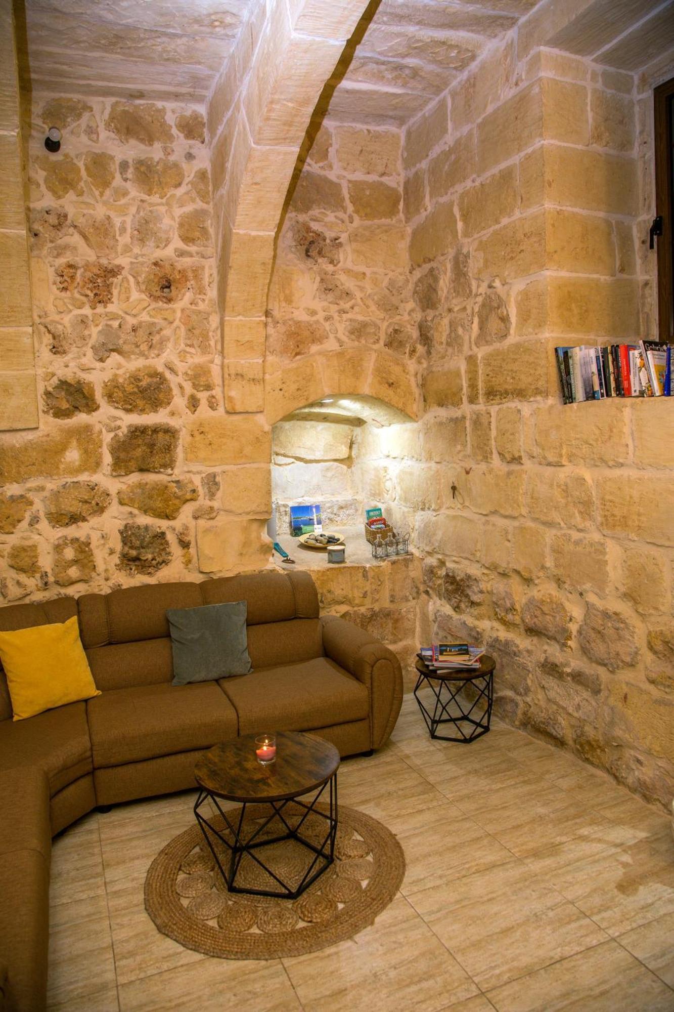 A La Maison B&B ซากฮรา ภายนอก รูปภาพ