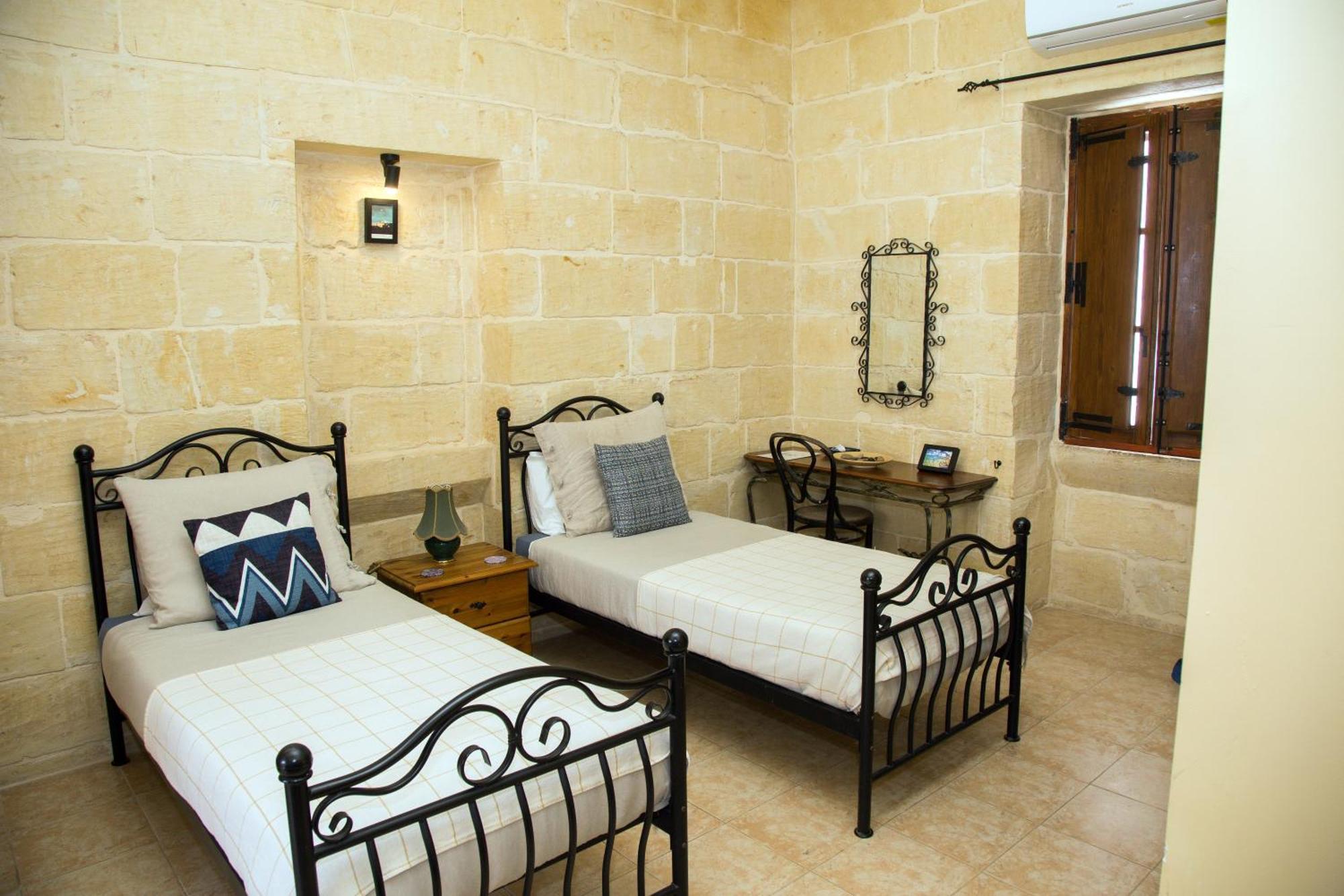 A La Maison B&B ซากฮรา ภายนอก รูปภาพ