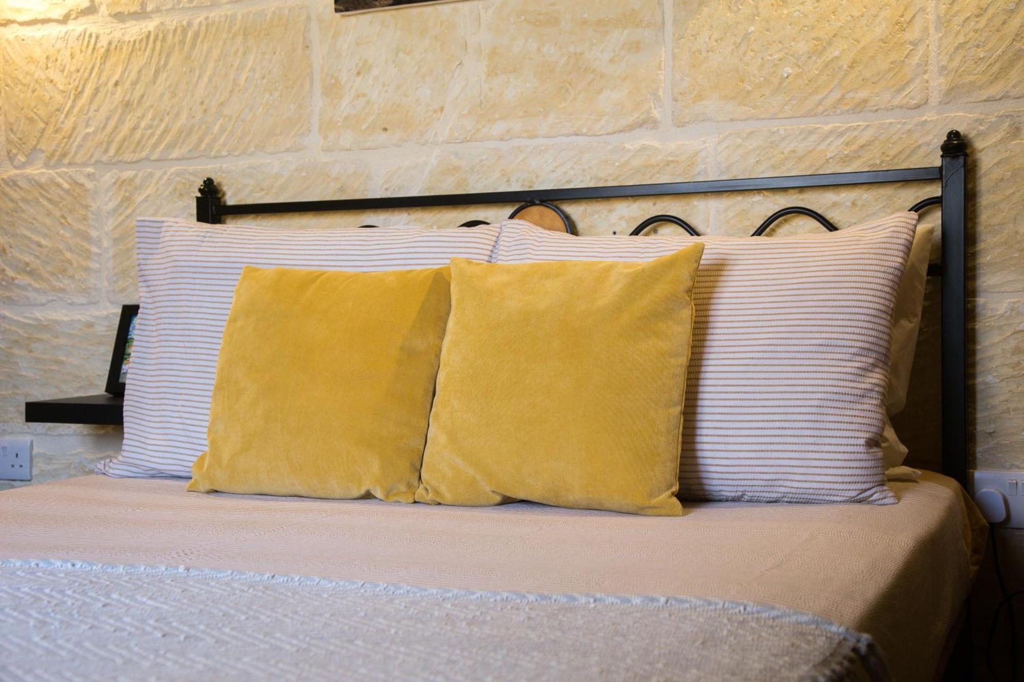 A La Maison B&B ซากฮรา ภายนอก รูปภาพ